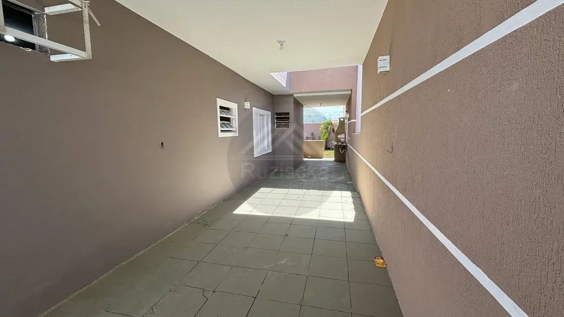 Foto 3 de Casa com 3 quartos à venda, 261m2 em Itanhaem - SP