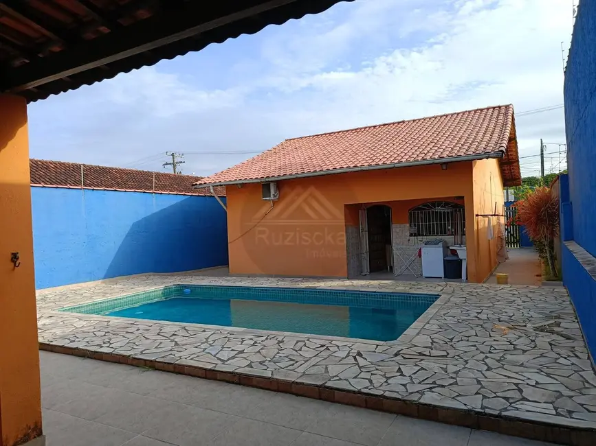 Foto 3 de Casa com 2 quartos à venda, 360m2 em Itanhaem - SP