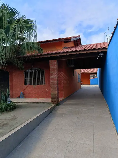 Foto 2 de Casa com 2 quartos à venda, 360m2 em Itanhaem - SP