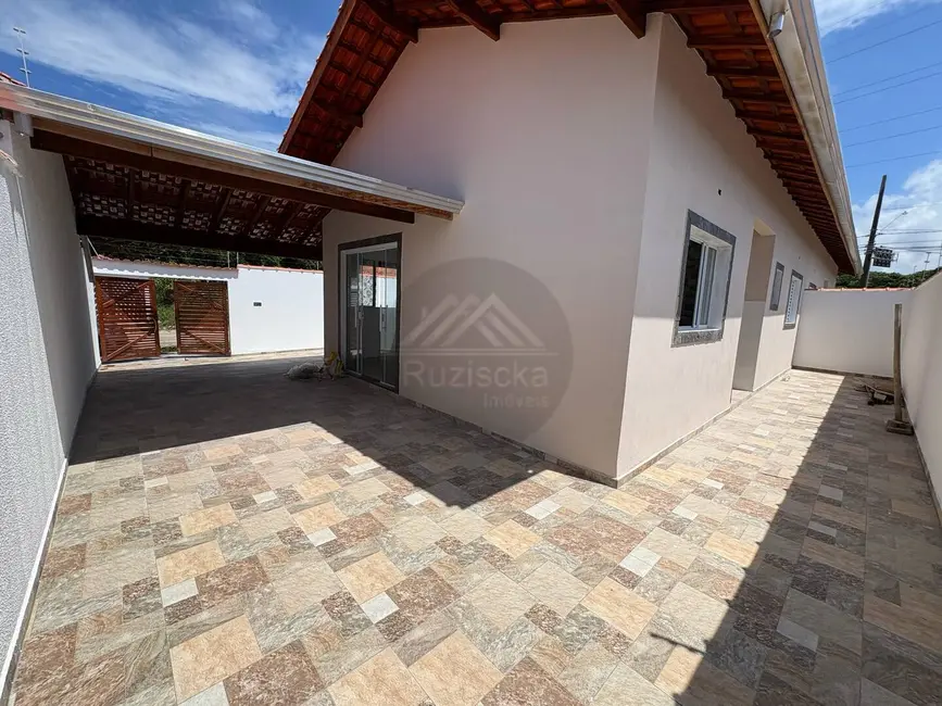Foto 3 de Casa com 2 quartos à venda, 169m2 em Itanhaem - SP