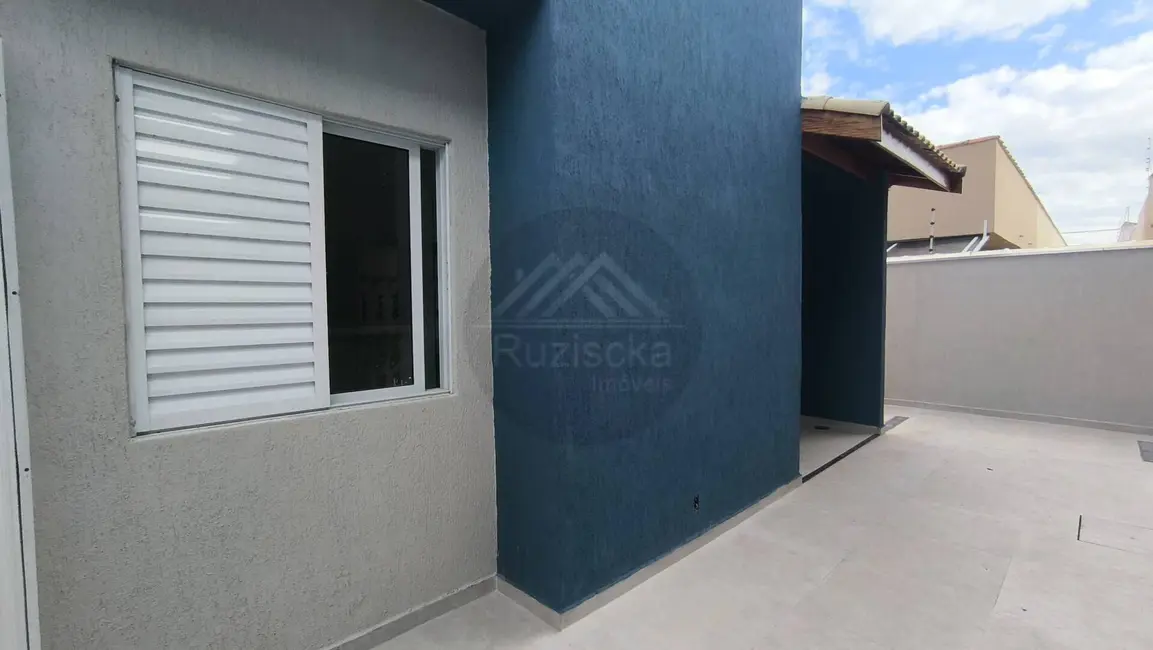 Casa de Condomínio com 2 quartos à venda, 66m2 em Itanhaem - SP - imagem 3 Foto 3 de Casa de Condomínio com 2 quartos à venda, 66m2 em Itanhaem - SP