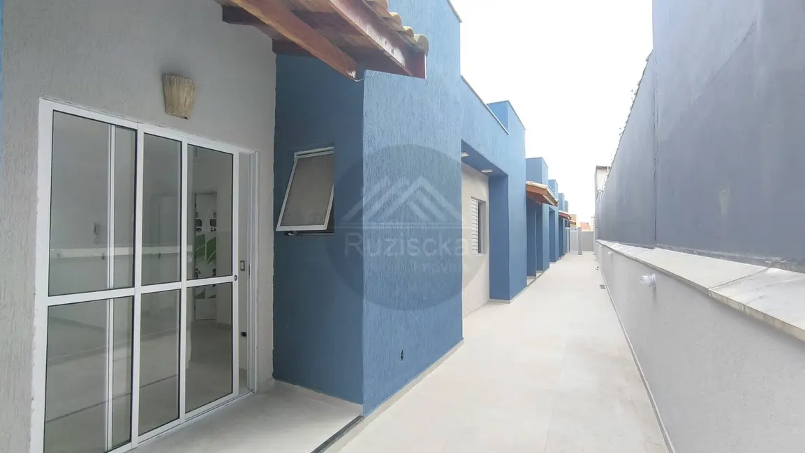 Casa de Condomínio com 2 quartos à venda, 66m2 em Itanhaem - SP - imagem 5 Foto 5 de Casa de Condomínio com 2 quartos à venda, 66m2 em Itanhaem - SP