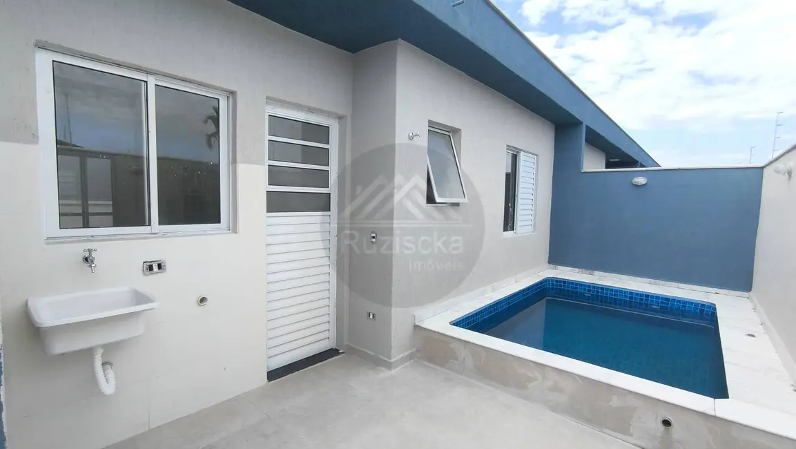 Casa de Condomínio com 2 quartos à venda, 66m2 em Itanhaem - SP - imagem 1 Foto 1 de Casa de Condomínio com 2 quartos à venda, 66m2 em Itanhaem - SP