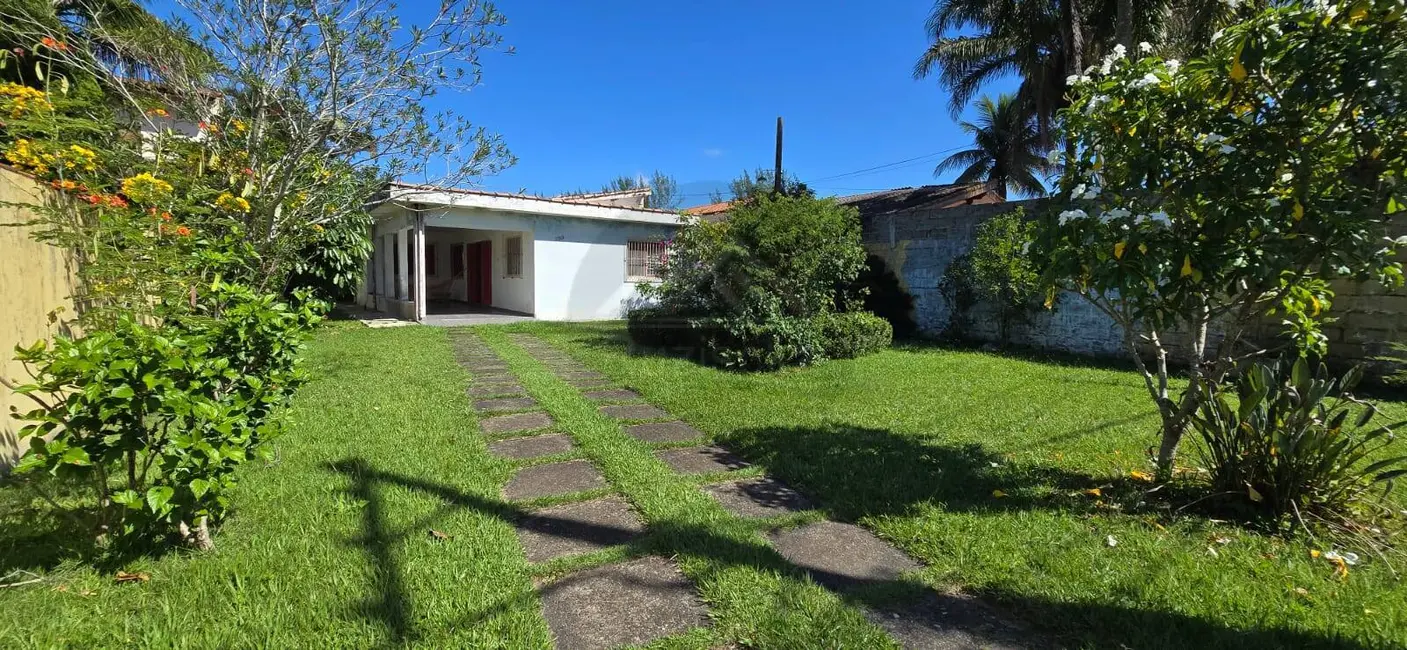 Foto 1 de Casa com 2 quartos à venda, 425m2 em Itanhaem - SP