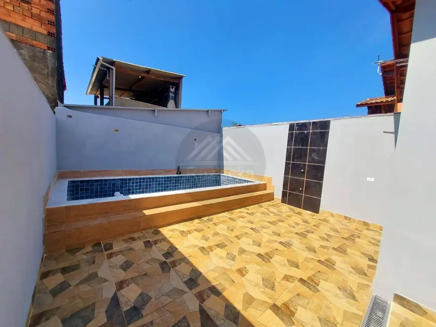 Casa de Condomínio com 2 quartos à venda, 165m2 em Itanhaem - SP - imagem 4 Foto 4 de Casa de Condomínio com 2 quartos à venda, 165m2 em Itanhaem - SP