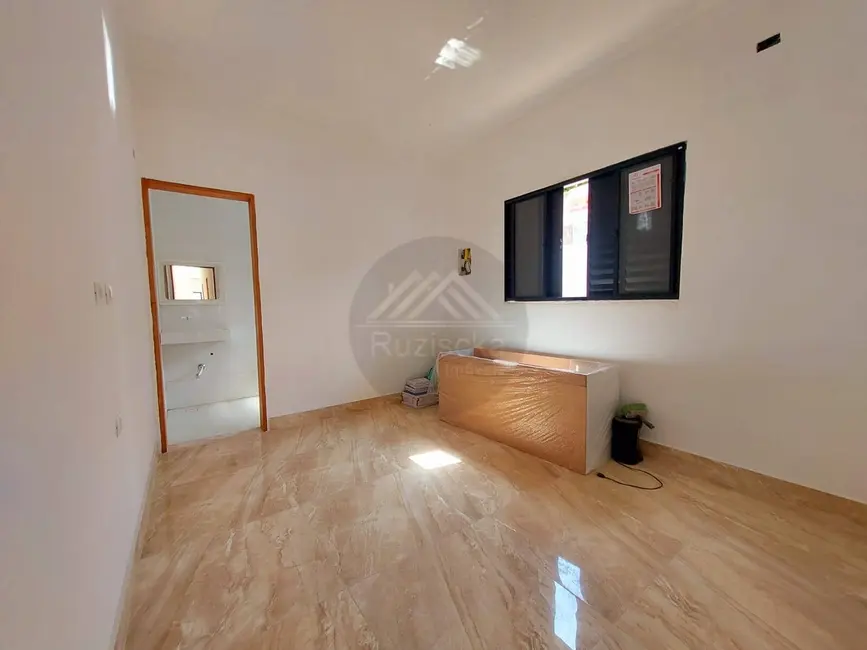 Casa de Condomínio com 2 quartos à venda, 165m2 em Itanhaem - SP - imagem 6 Foto 6 de Casa de Condomínio com 2 quartos à venda, 165m2 em Itanhaem - SP