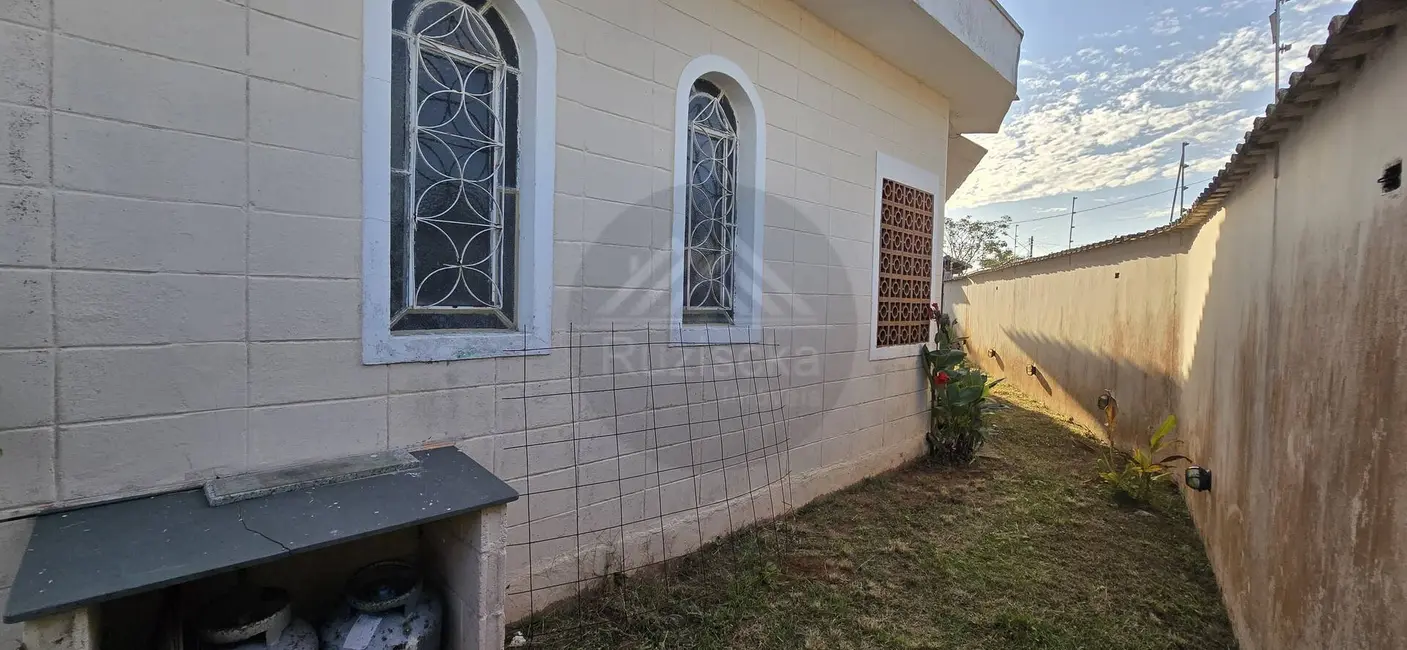 Foto 3 de Casa com 3 quartos à venda, 283m2 em Itanhaem - SP