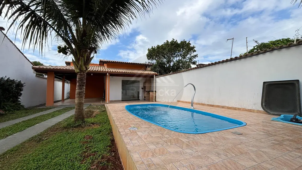 Foto 2 de Casa com 2 quartos à venda, 260m2 em Itanhaem - SP
