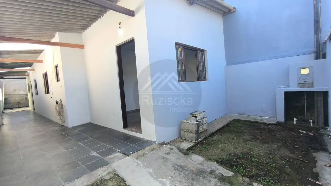 Foto 1 de Casa com 2 quartos à venda, 142m2 em Itanhaem - SP