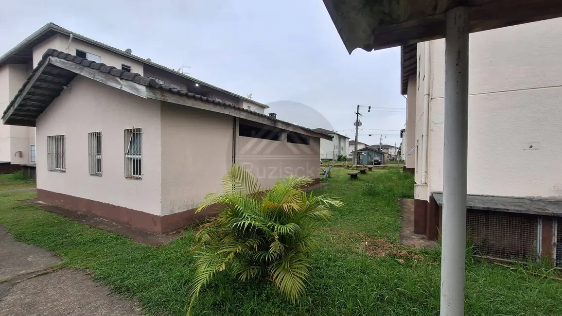 Foto 3 de Apartamento com 2 quartos à venda, 48m2 em Itanhaem - SP