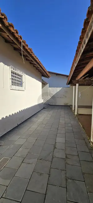 Foto 9 de Casa com 3 quartos à venda, 264m2 em Itanhaem - SP