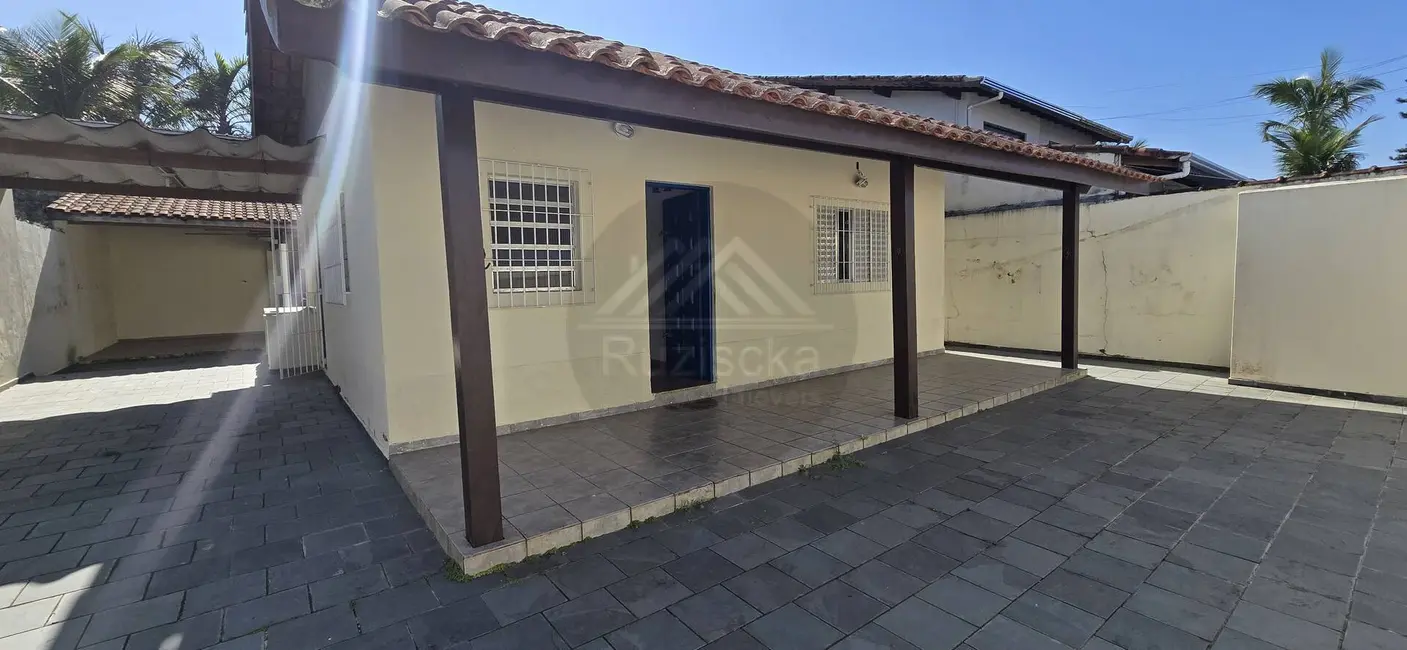 Foto 2 de Casa com 3 quartos à venda, 264m2 em Itanhaem - SP