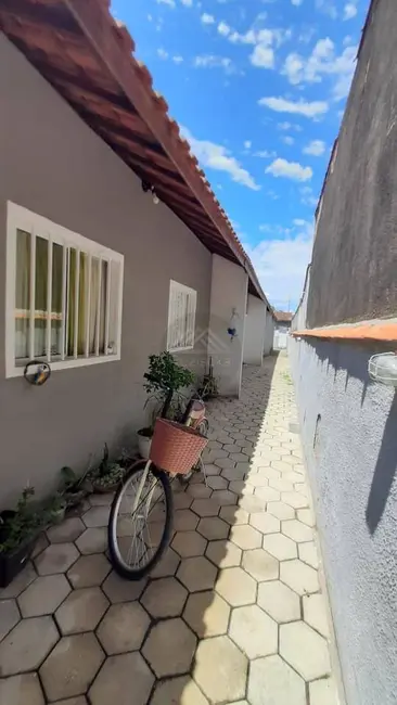 Foto 2 de Casa de Condomínio com 2 quartos à venda, 50m2 em Itanhaem - SP