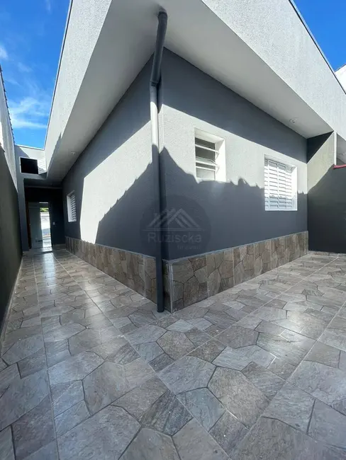 Foto 5 de Casa com 2 quartos à venda, 125m2 em Mongagua - SP