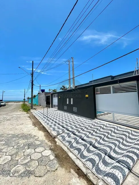 Foto 1 de Casa com 2 quartos à venda, 125m2 em Mongagua - SP