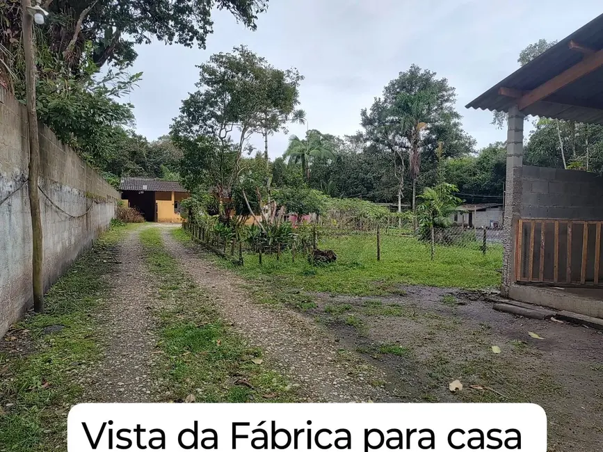 Chácara com 3 quartos à venda, 3000m2 em Itanhaem - SP - imagem 1 Foto 1 de Chácara com 3 quartos à venda, 3000m2 em Itanhaem - SP