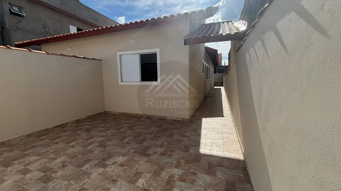Foto 2 de Casa à venda, 125m2 em Itanhaem - SP