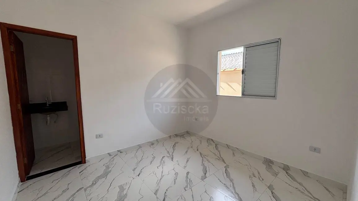 Foto 7 de Casa com 2 quartos à venda, 125m2 em Itanhaem - SP