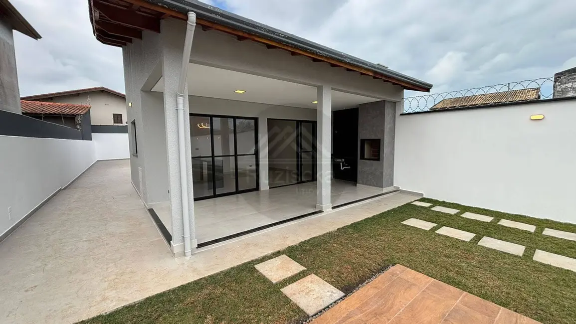 Foto 7 de Casa com 3 quartos à venda, 350m2 em Itanhaem - SP