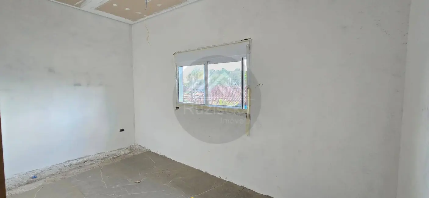 Foto 7 de Casa com 4 quartos à venda, 127m2 em Itanhaem - SP