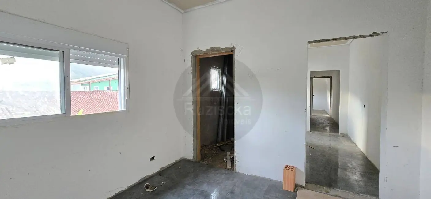 Foto 8 de Casa com 4 quartos à venda, 127m2 em Itanhaem - SP