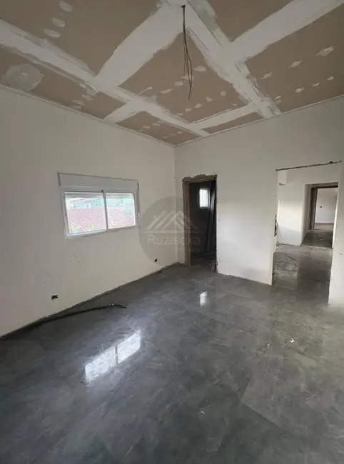 Foto 4 de Casa com 4 quartos à venda, 127m2 em Itanhaem - SP