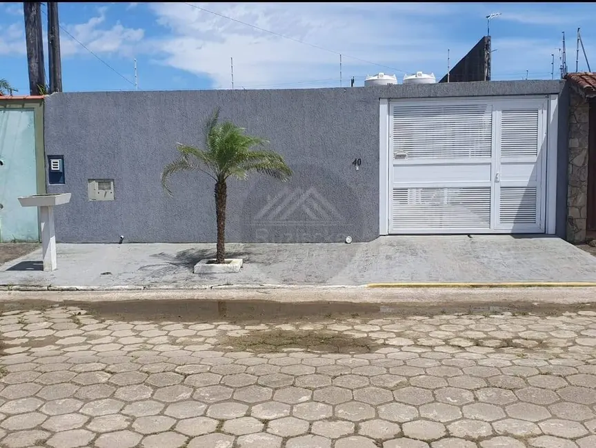 Foto 1 de Casa com 4 quartos à venda, 260m2 em Itanhaem - SP