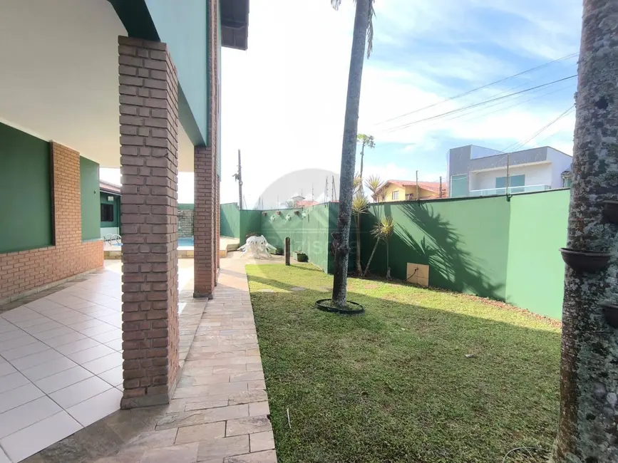 Foto 5 de Casa com 4 quartos à venda, 387m2 em Itanhaem - SP