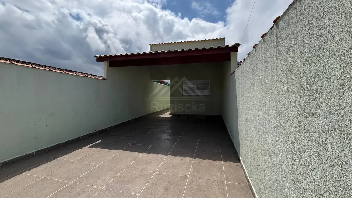 Foto 3 de Casa com 3 quartos à venda, 200m2 em Mongagua - SP