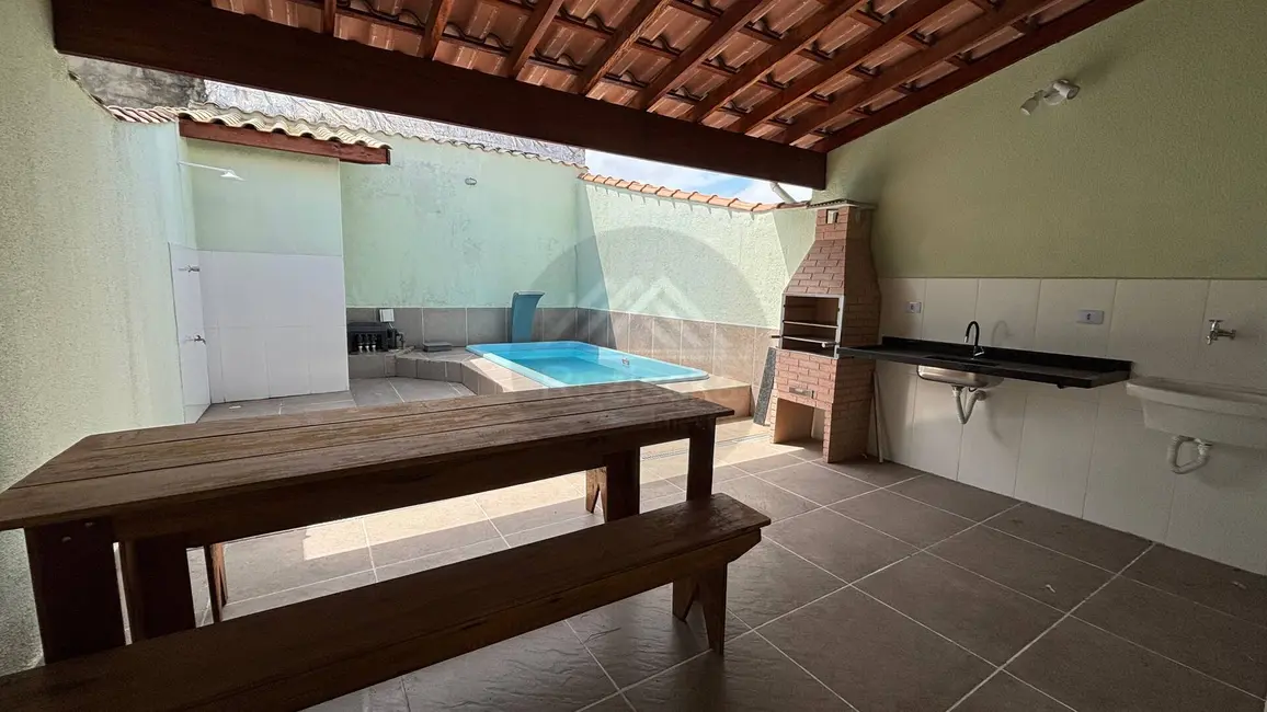 Foto 5 de Casa com 3 quartos à venda, 200m2 em Mongagua - SP