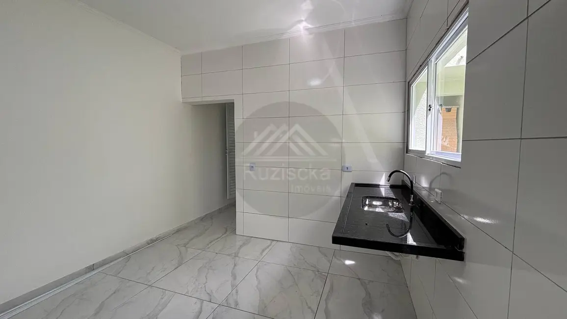 Foto 3 de Casa com 2 quartos à venda, 132m2 em Mongagua - SP