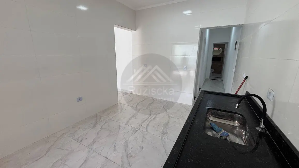 Foto 7 de Casa com 2 quartos à venda, 138m2 em Mongagua - SP