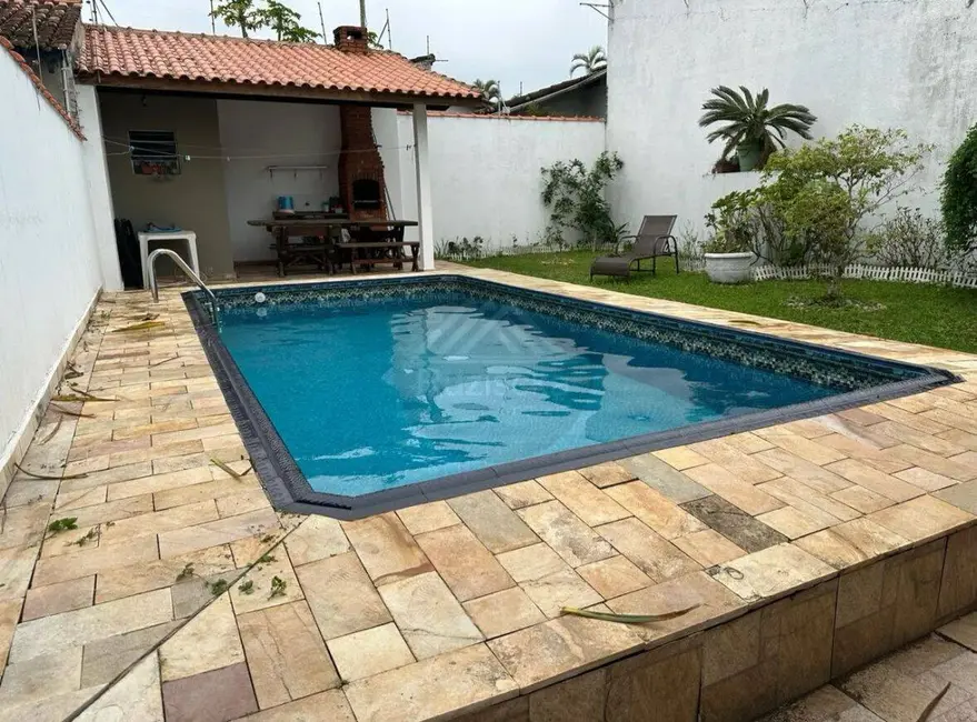 Foto 2 de Casa com 3 quartos à venda, 350m2 em Itanhaem - SP
