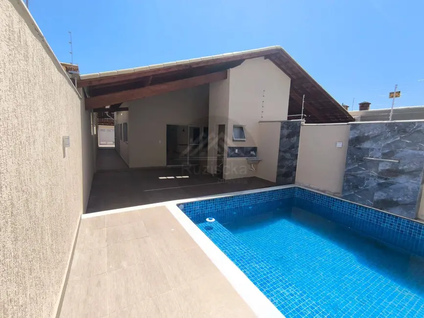 Foto 2 de Casa com 2 quartos à venda, 180m2 em Itanhaem - SP