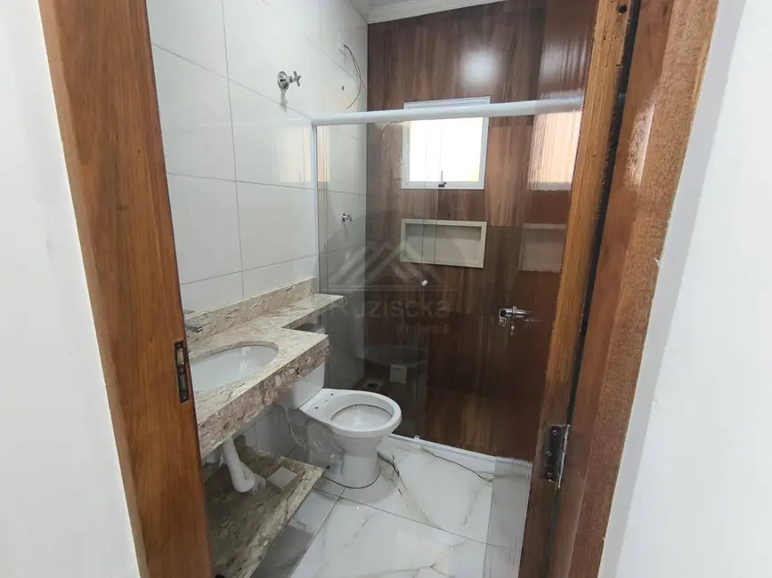 Foto 9 de Casa com 2 quartos à venda, 180m2 em Itanhaem - SP