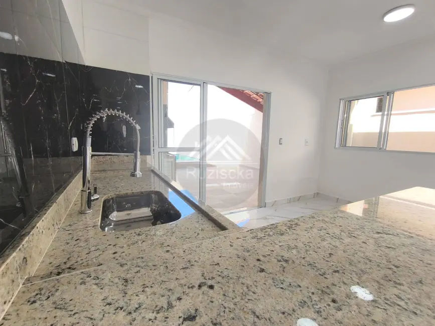 Foto 8 de Casa com 2 quartos à venda, 180m2 em Itanhaem - SP