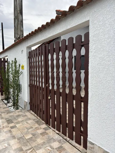 Foto 6 de Casa com 2 quartos à venda, 150m2 em Itanhaem - SP