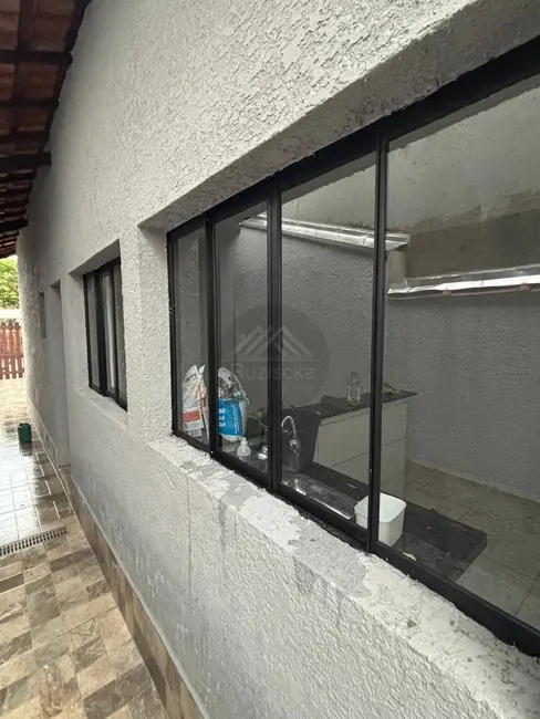 Foto 8 de Casa com 2 quartos à venda, 150m2 em Itanhaem - SP