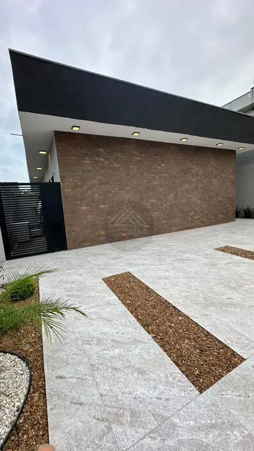 Foto 1 de Casa de Condomínio com 2 quartos à venda, 250m2 em Itanhaem - SP