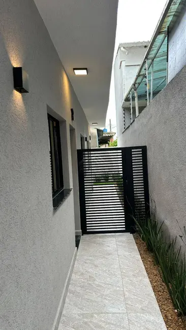 Foto 3 de Casa de Condomínio com 2 quartos à venda, 250m2 em Itanhaem - SP