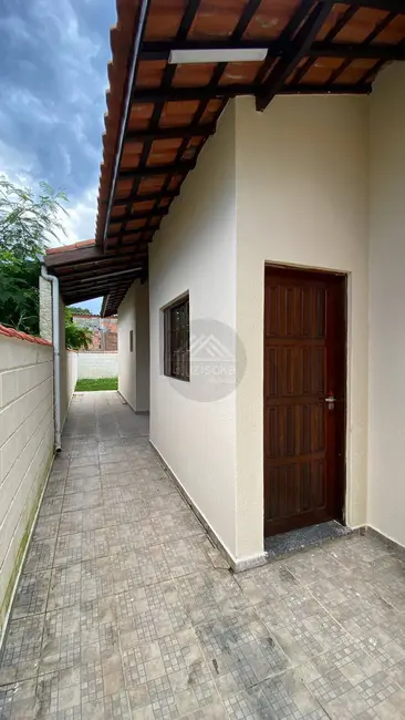 Foto 2 de Casa com 2 quartos à venda, 143m2 em Itanhaem - SP