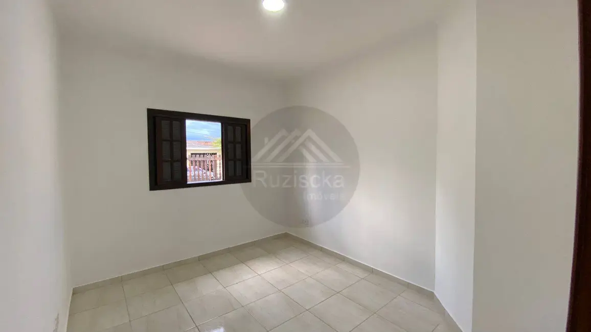 Foto 7 de Casa com 2 quartos à venda, 143m2 em Itanhaem - SP
