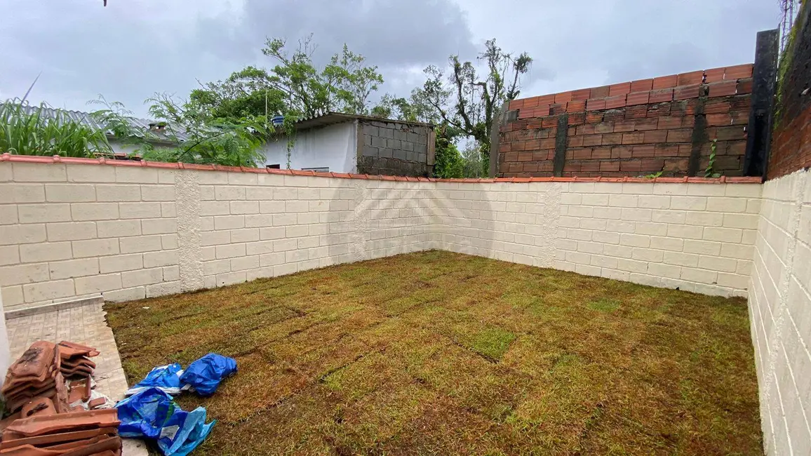 Foto 5 de Casa com 2 quartos à venda, 143m2 em Itanhaem - SP