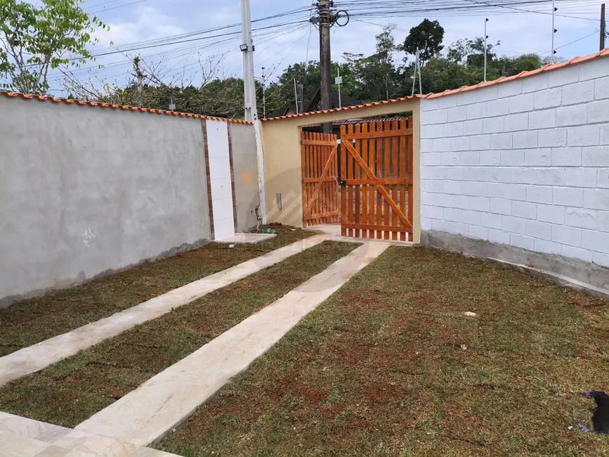 Foto 3 de Casa com 2 quartos à venda, 150m2 em Itanhaem - SP