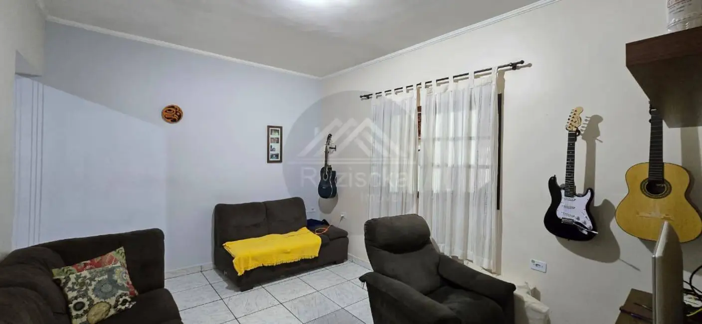 Foto 6 de Casa com 2 quartos à venda, 162m2 em Itanhaem - SP