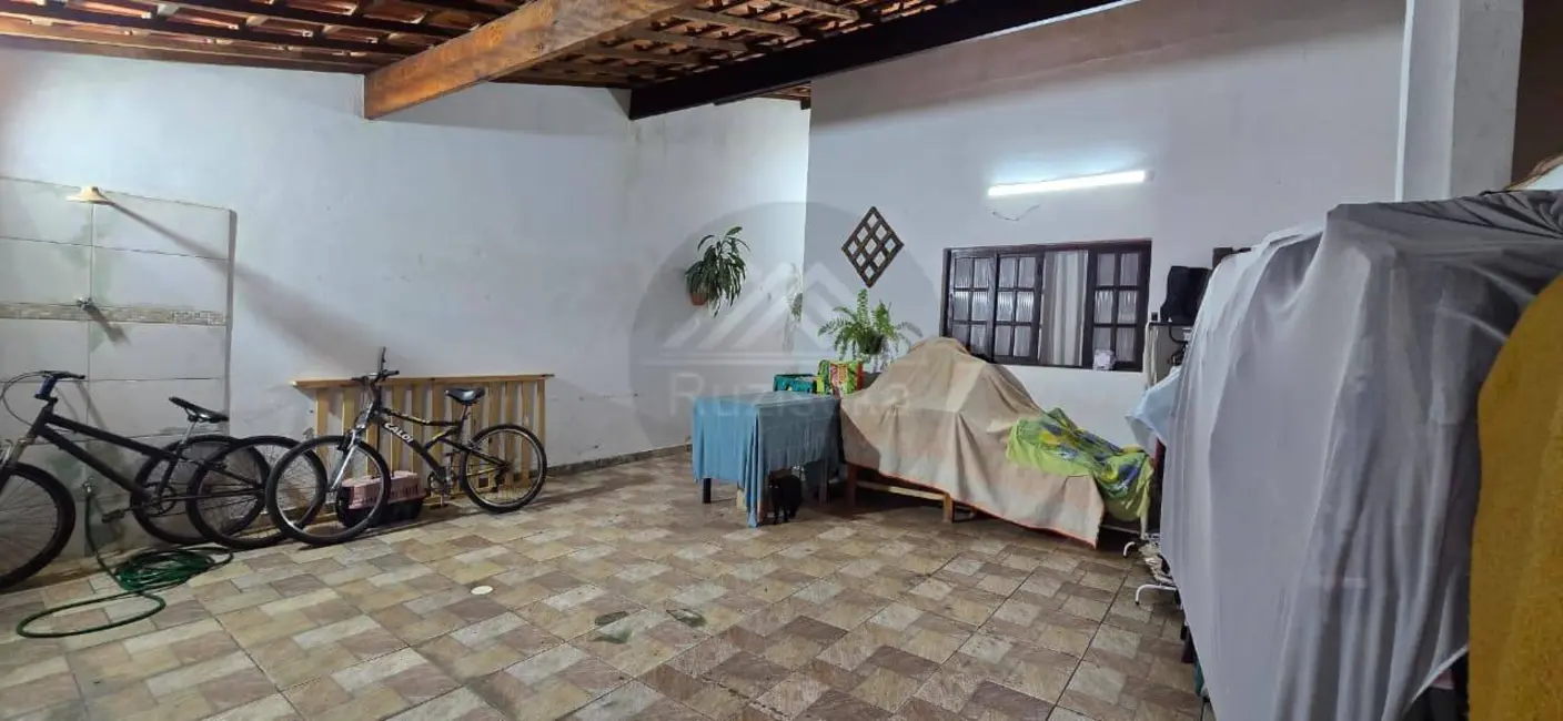 Foto 1 de Casa com 2 quartos à venda, 162m2 em Itanhaem - SP