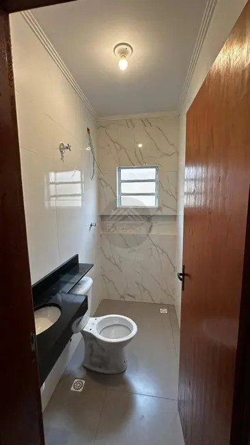 Foto 7 de Casa com 2 quartos à venda, 125m2 em Itanhaem - SP