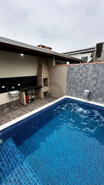 Foto 1 de Casa com 2 quartos à venda, 125m2 em Itanhaem - SP