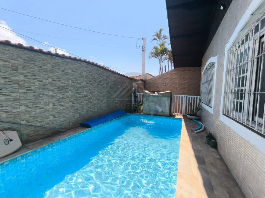 Foto 5 de Casa com 4 quartos à venda, 240m2 em Itanhaem - SP