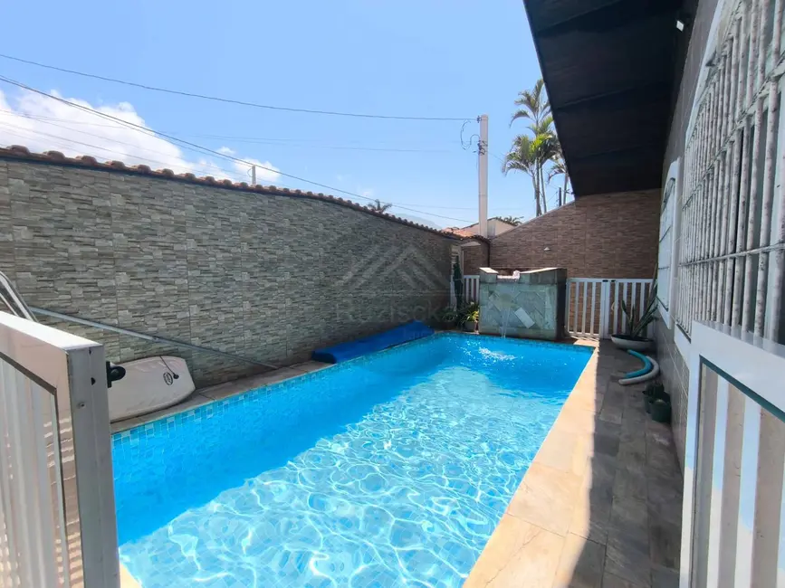 Foto 2 de Casa com 4 quartos à venda, 240m2 em Itanhaem - SP